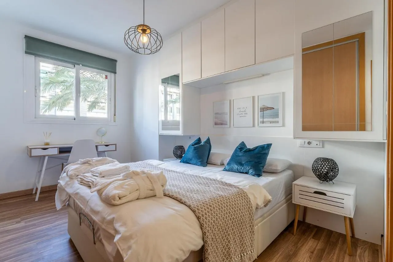 Spacious 2Bed Family Apartment In Puerto Marina Benalmádena 0*,  İspanya