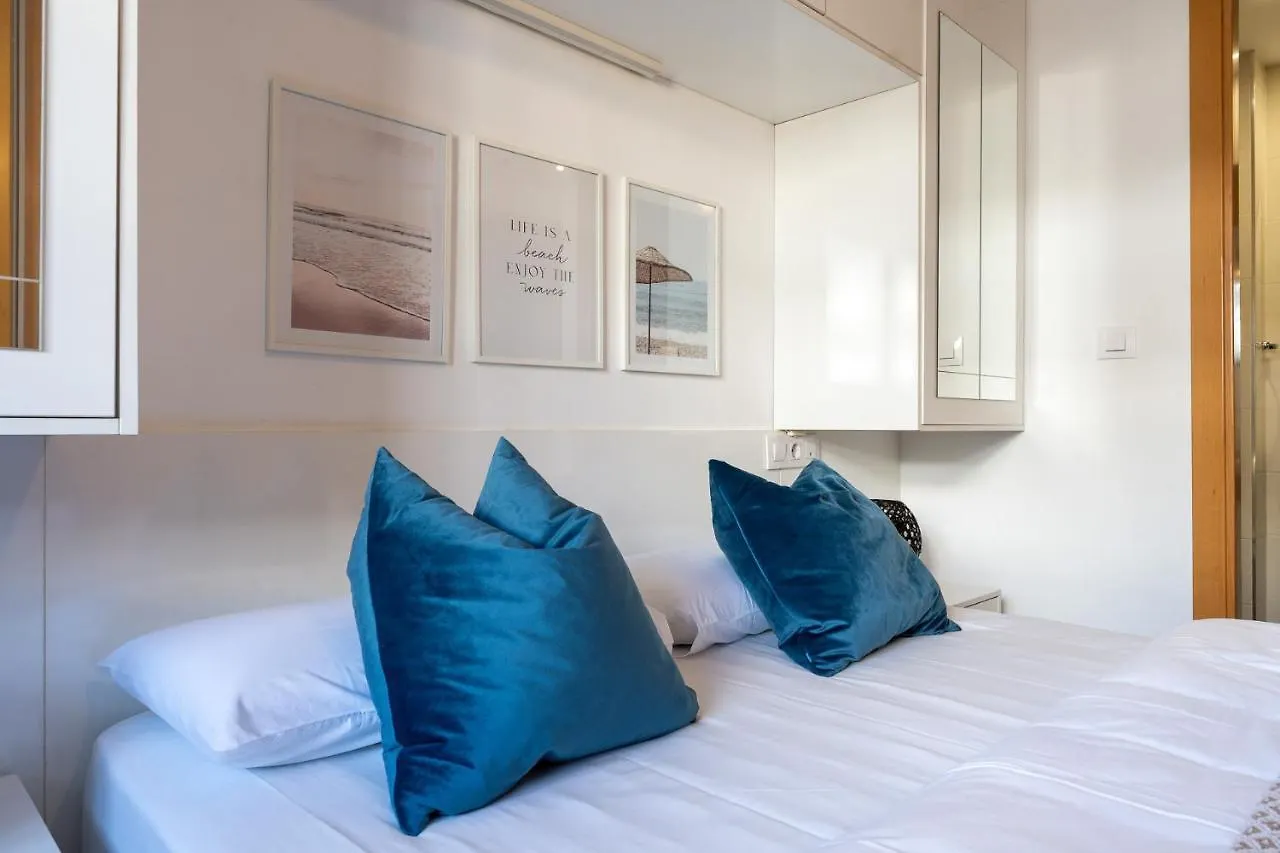 Spacious 2Bed Family Apartment In Puerto Marina Benalmádena